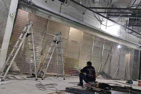 沈陽水晶卷簾門有哪些特點