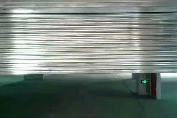 沈陽(yáng)商場(chǎng)卷簾門批發(fā)廠家介紹常見(jiàn)的卷簾門產(chǎn)品