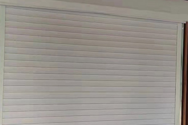 沈陽卷簾門批發廠家淺談卷簾門類型