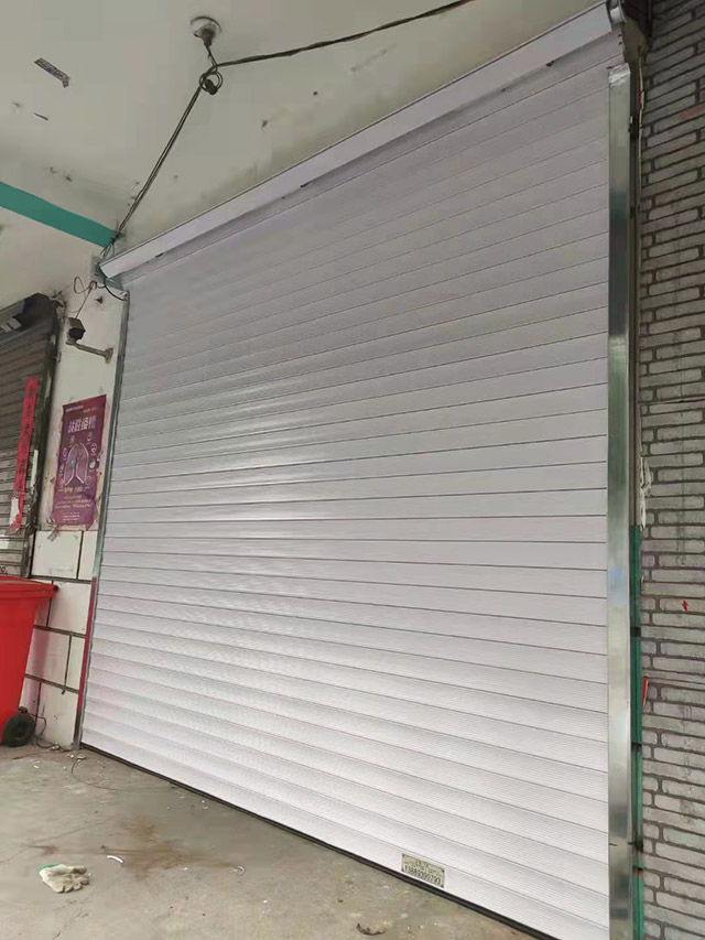 歐式保溫卷簾門